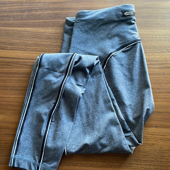 Lululemon Speed Up Tight - Picture 1 of 1